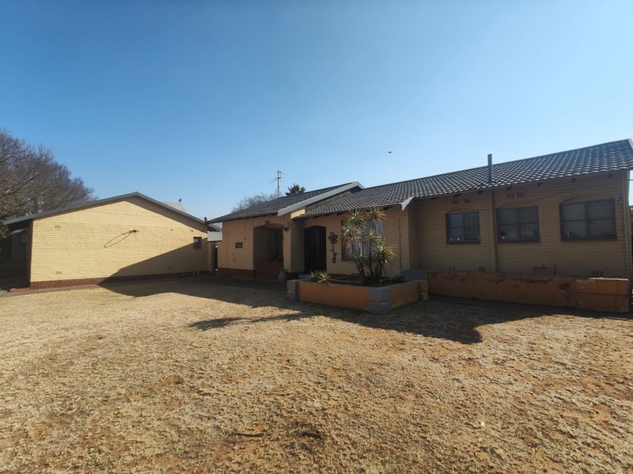4 Bedroom Property for Sale in Sasolburg Ext 11 Free State